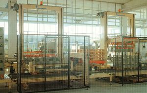 depallettizzatore per armadietti in plastica