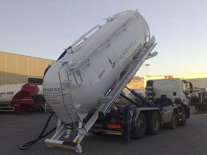 camion-cisterna