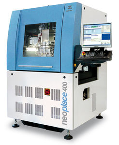 macchina di assemblaggio automatica
