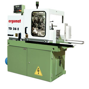 tornio automatico CNC