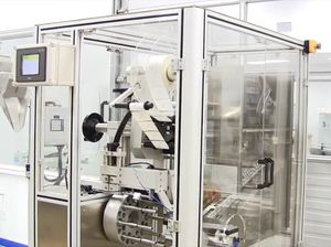 etichettatrice completamente automatica