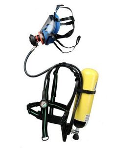 casco con respiratore 1