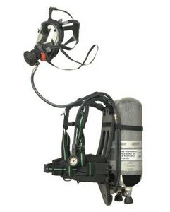 casco con respiratore 1