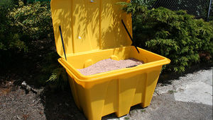 container in plastica