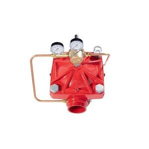 regolatore e riduttore di pressione per acqua