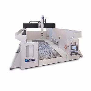 centro di lavoro CNC 5 assi