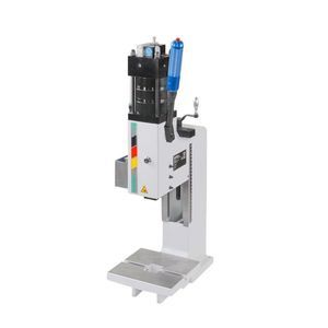 pressa manuale 1