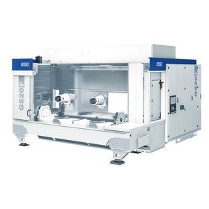 centro di lavoro CNC 5 assi