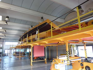 spalmatrice di adesivi