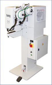 macchina per la posa di rivetti tubolari automatica