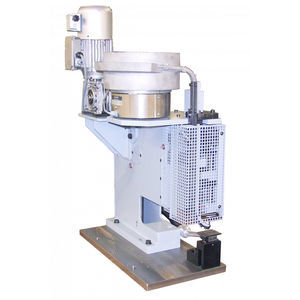 macchina di occhiellatura automatica