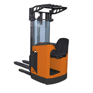 accatastatore elettrico