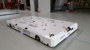 veicolo a guida automatica per movimentazione