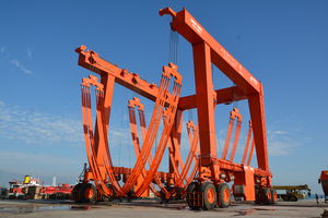 travel lift per carichi pesanti 1