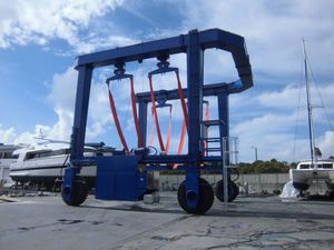 travel lift