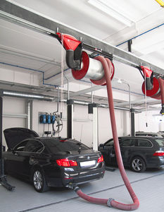 sistema di aspirazione per gas di scarico per automobile