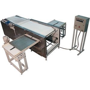 accatastatore di vassoi per panetterie