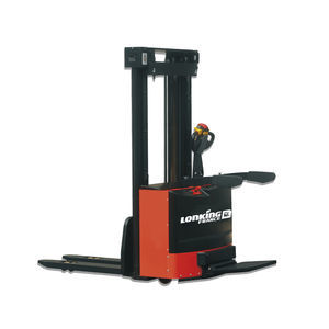 accatastatore elettrico