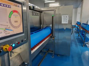 sistema di trattamento degli alimenti ad alta pressione