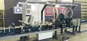 macchina di assemblaggio automatica