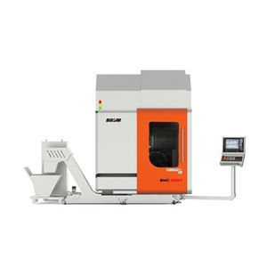centro di lavoro CNC 5 assi