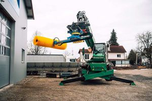 robot di pulizia per facciata