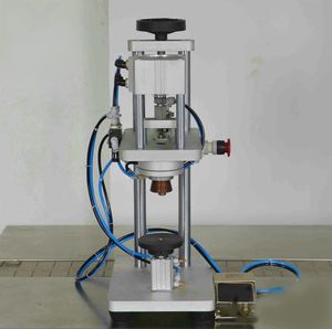 pressa crimpatrice per flacone di profumo