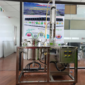 distillatore per prodotti agroalimentari