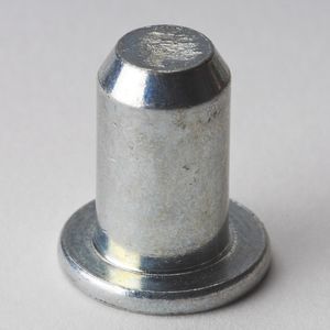 rivetto a testa rotonda