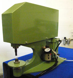 rivettatrice pneumatica