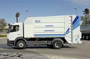 lavacassonetti con caricamento laterale