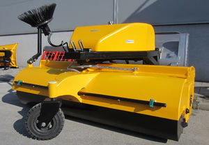 spazzatrice meccanica per trattore