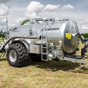 camion-cisterna ad acqua