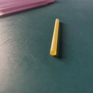 cristallo di granato di ittrio e alluminio (YAG)