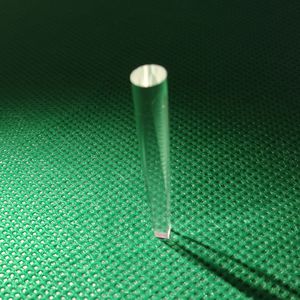 prisma ottico in silice fusa 1