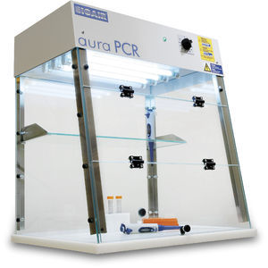 cappa PCR con irradiazione UV