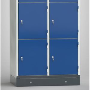 armadio di stoccaggio 1