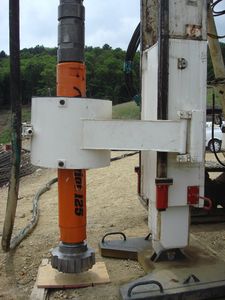 sistema di perforazione con tubi di rivestimento