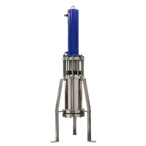 colonna HPLC in fase liquida di preparazione
