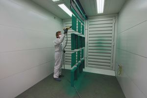 macchina di verniciatura a polvere con pistola elettrostatica