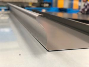 piegatura di lamiera industriale