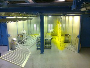 cabina di verniciatura a polvere per pezzi di ricambio