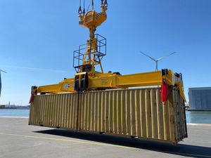 sollevatore per container