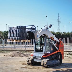 forca per pallet autolivellante