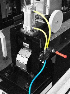 macchina per l'inserimento automatica