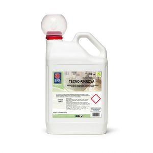 prodotto chimico liquido