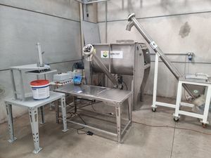 alimentatore dosatore con vite senza fine