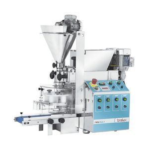 macchina per la preparazione di snack a forma di sfera