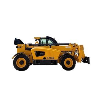 movimentatore telescopico con motore a combustione