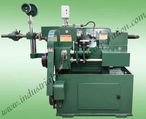 foratrice-alesatrice controllato da PLC